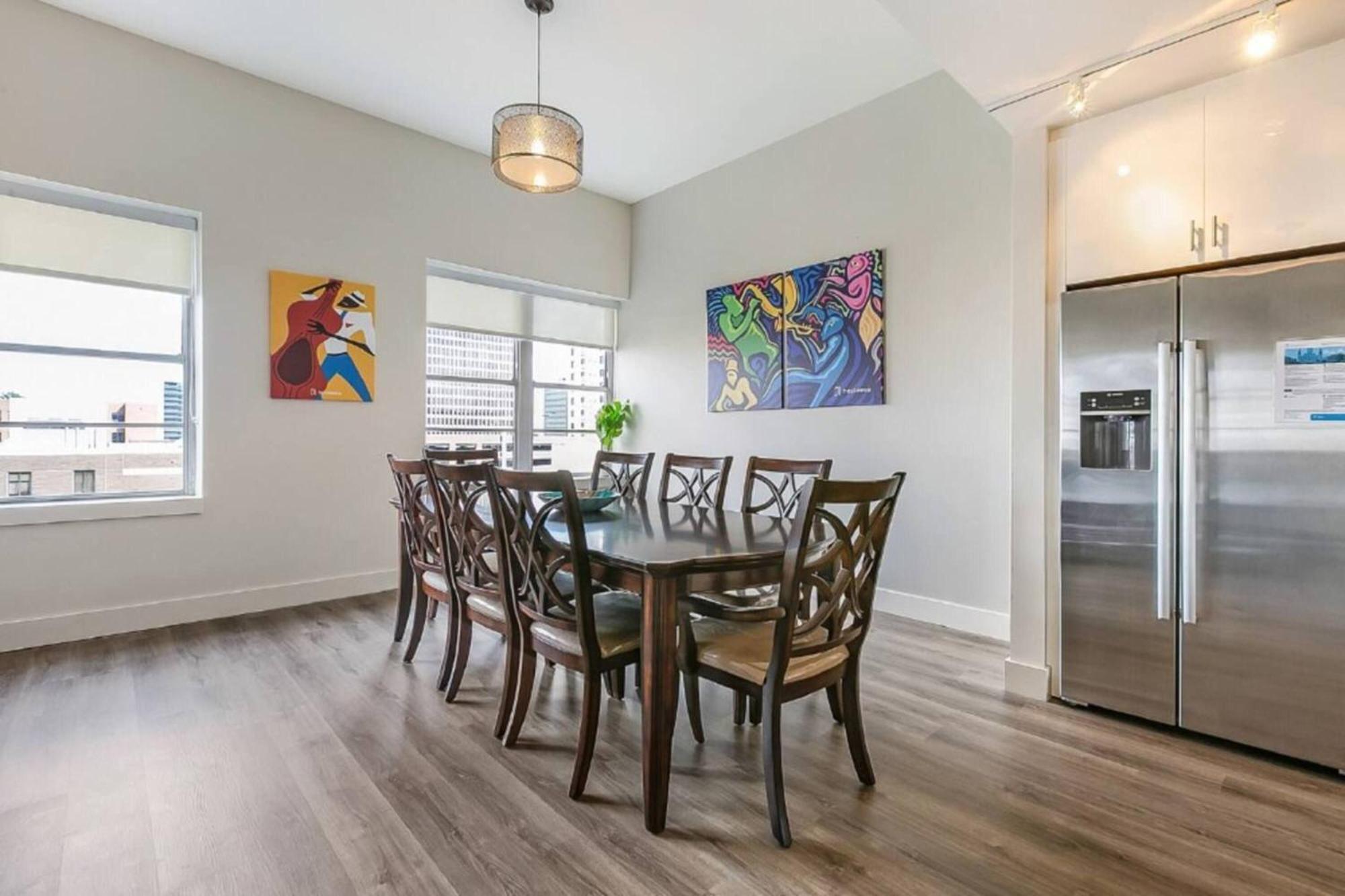 Upscale Condos And Penthouses Close To Canal And Bourbon St New Orleans Exterior photo
