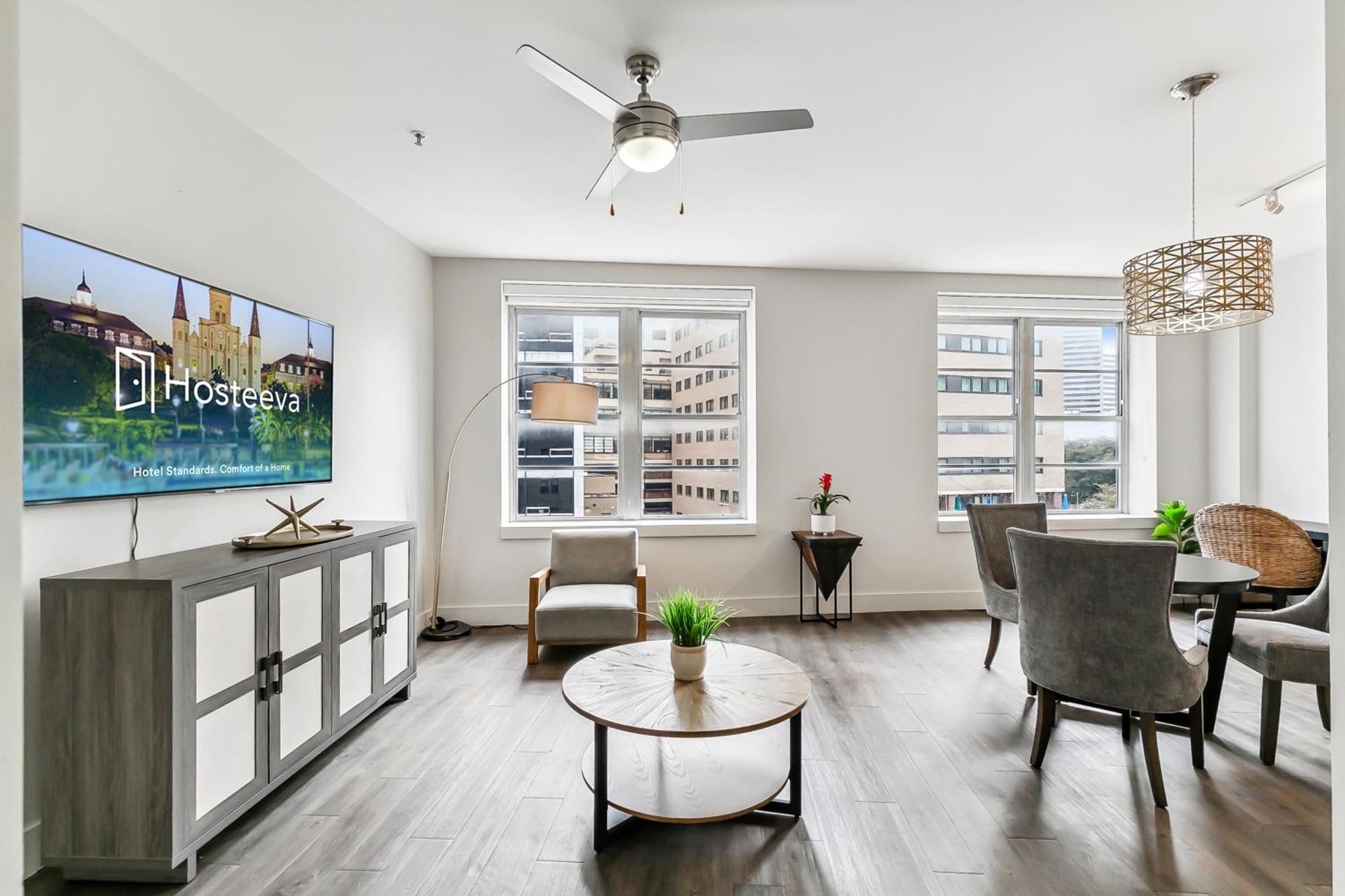 Upscale Condos And Penthouses Close To Canal And Bourbon St New Orleans Exterior photo
