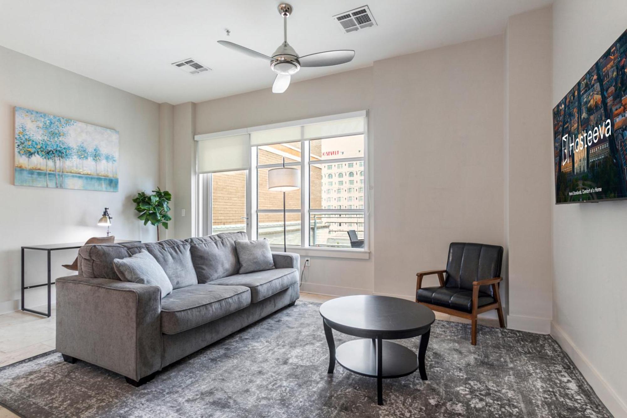 Upscale Condos And Penthouses Close To Canal And Bourbon St New Orleans Exterior photo