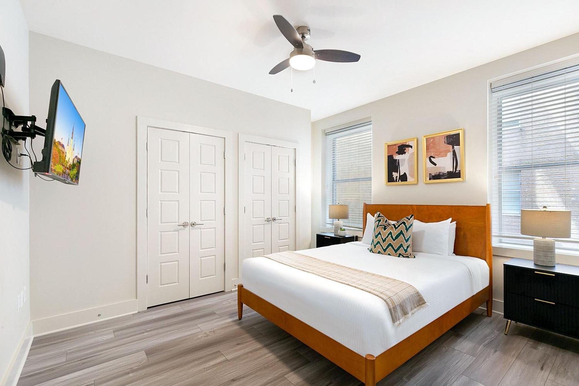 Upscale Condos And Penthouses Close To Canal And Bourbon St New Orleans Exterior photo