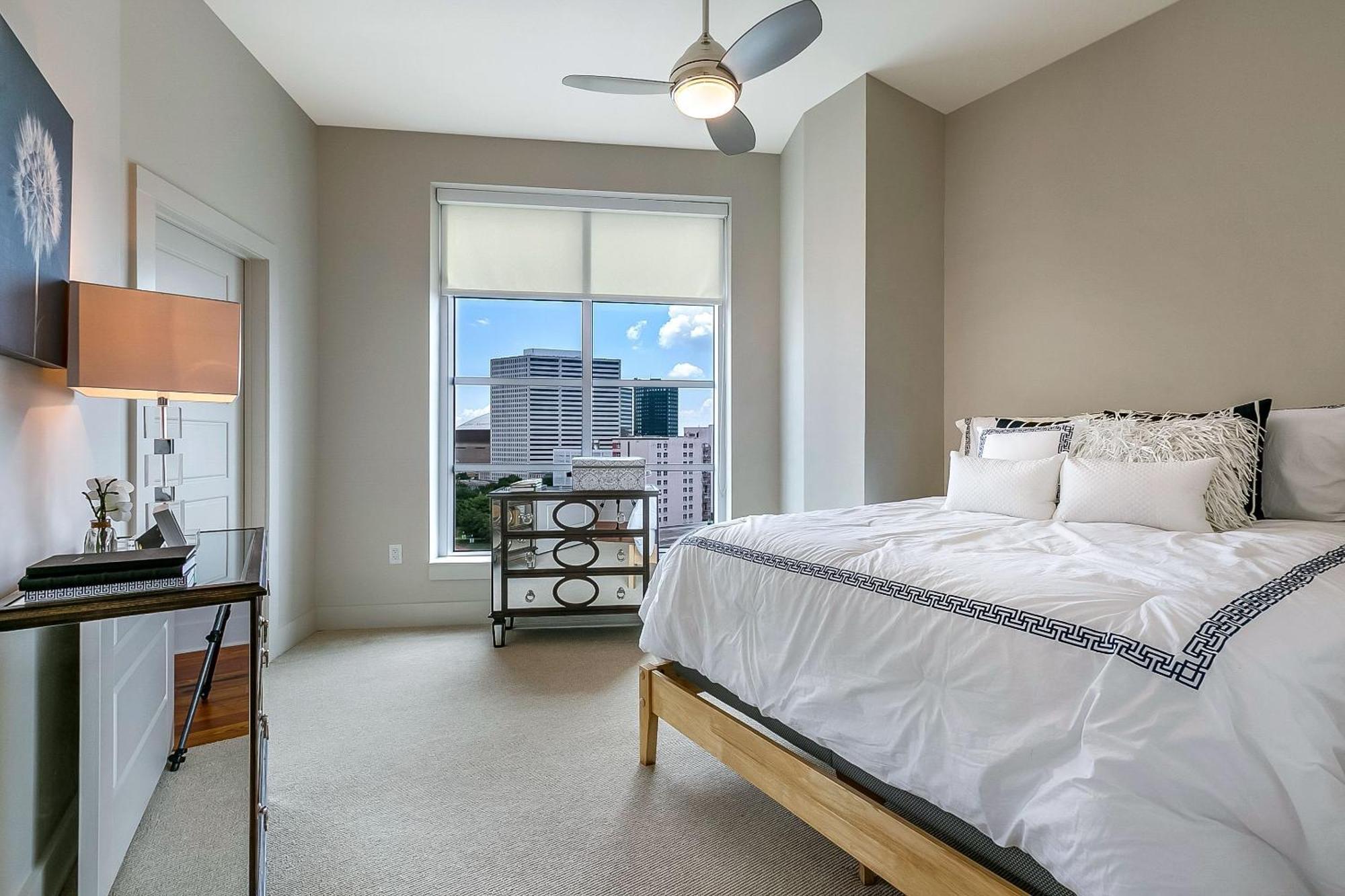 Upscale Condos And Penthouses Close To Canal And Bourbon St New Orleans Exterior photo